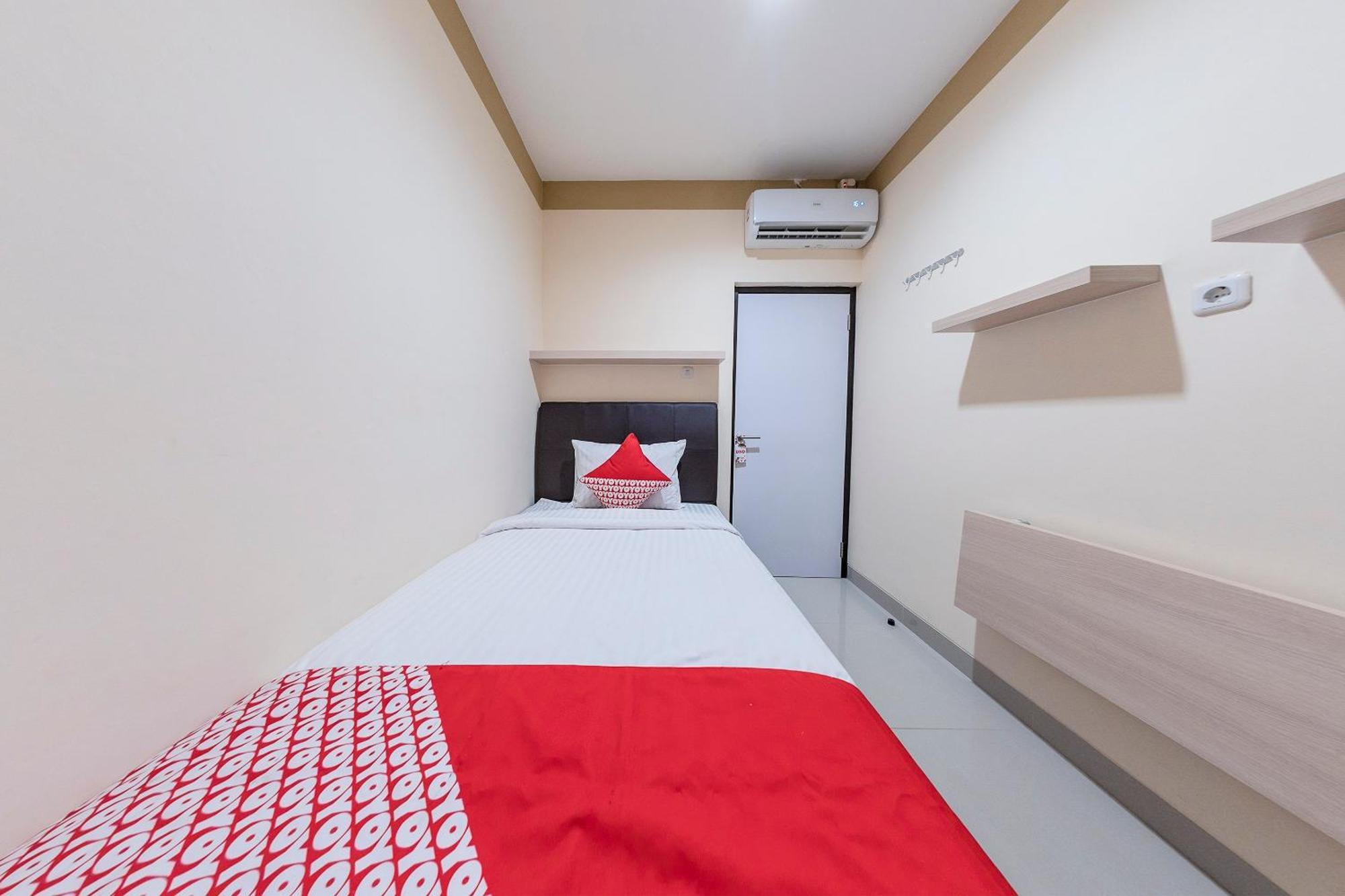 Hotel Vaccinated Staff - OYO 478 Balcon Biru Giacarta Esterno foto
