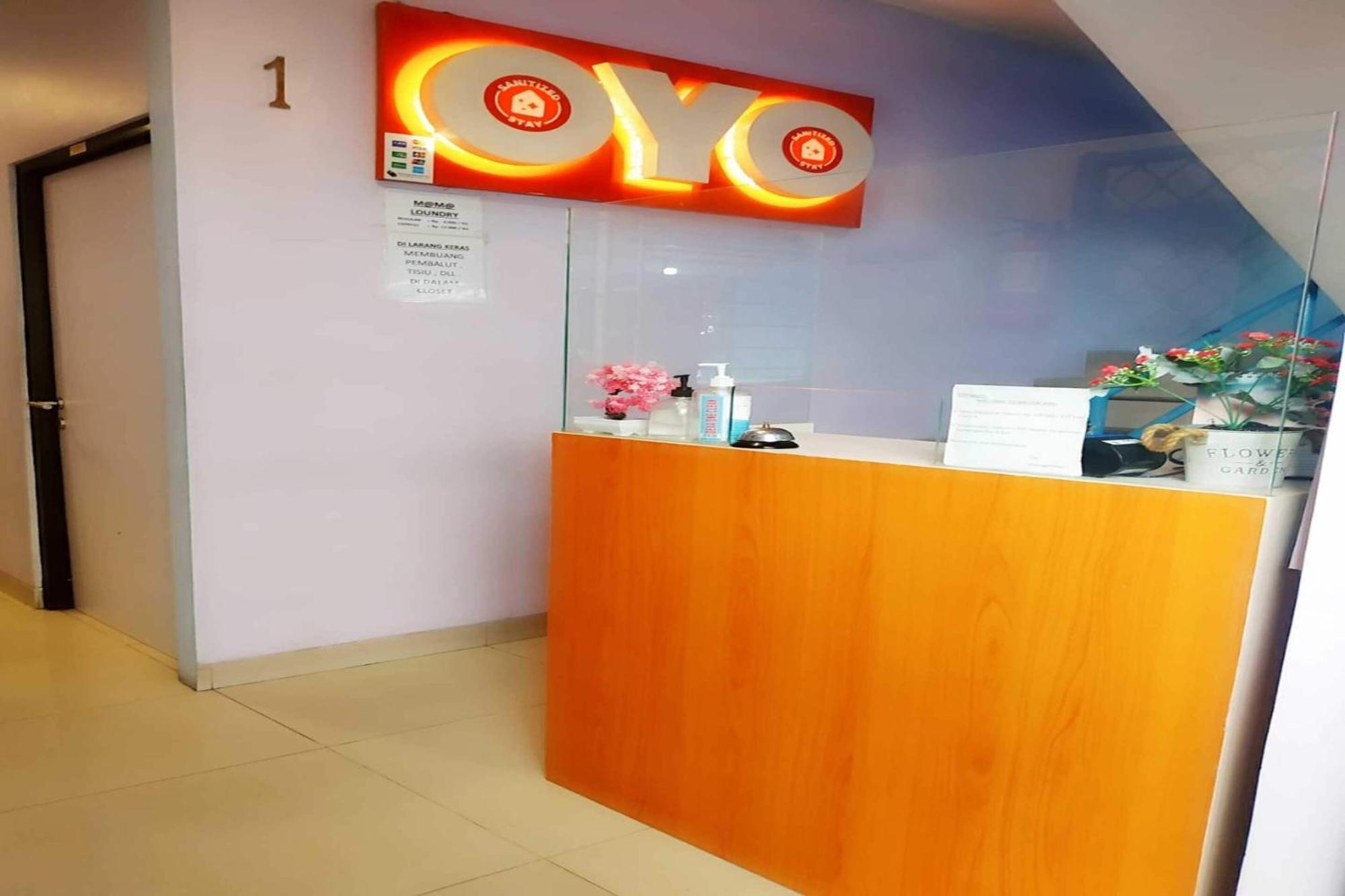 Hotel Vaccinated Staff - OYO 478 Balcon Biru Giacarta Esterno foto